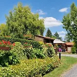 Le Pont Rouge & Les Vignes Campsite *