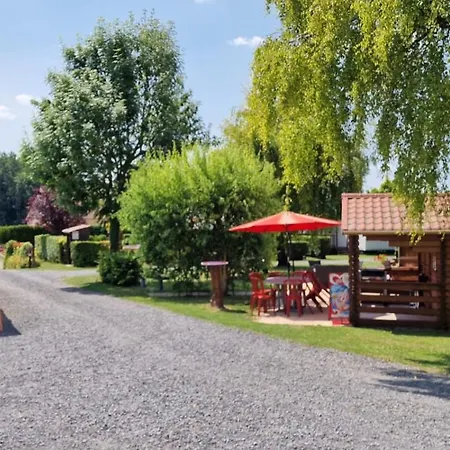 Le Pont Rouge & Les Vignes Chipilly