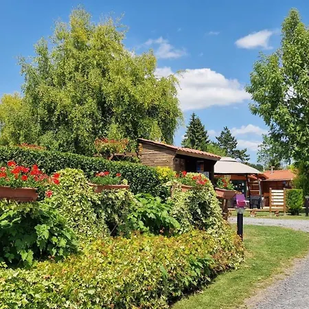 Le Pont Rouge & Les Vignes Camping *