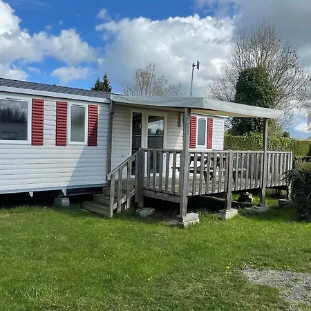 Le Pont Rouge & Les Vignes Camping *