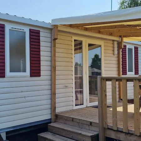 Le Pont Rouge & Les Vignes Camping