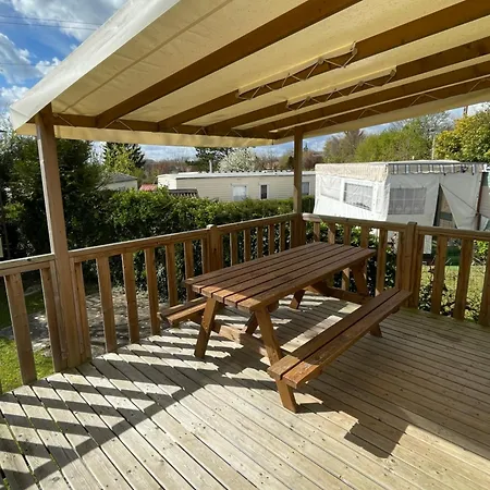 Camping Le Pont Rouge & Les Vignes