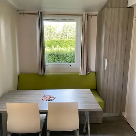 Camping Le Pont Rouge & Les Vignes *