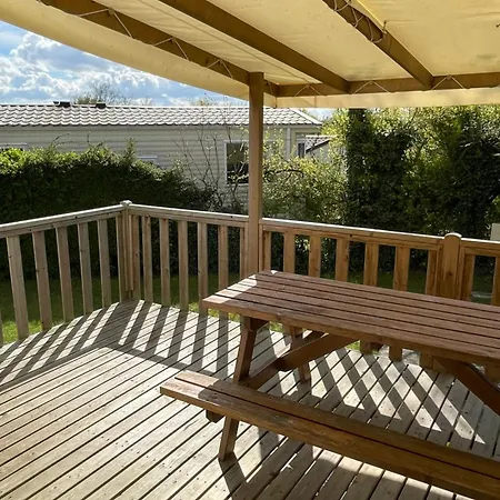 Le Pont Rouge & Les Vignes Camping